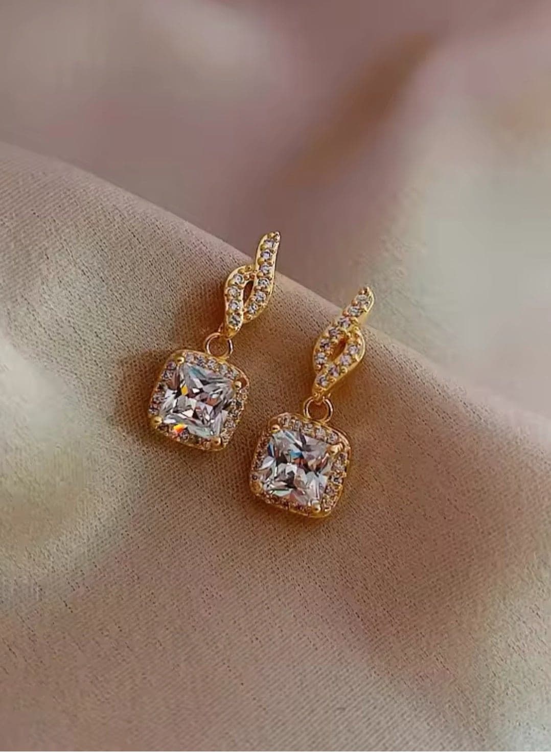 Stylish High Quality Cubic Zirconia Earrings for Women