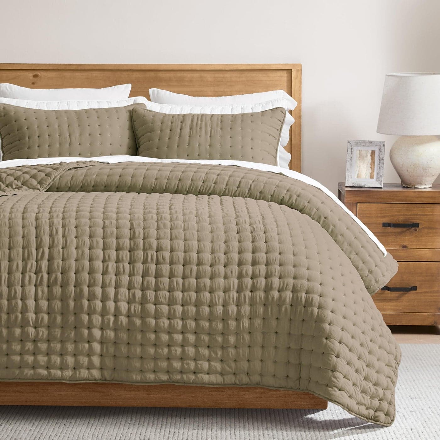 WDCOZY California Oversized Cal King Size Quilt Bedding Sets with 2 Pillow Shams Lightweight Soft Bedspread Coverlet Bed Cover for All Season 3 Pieces 116x106 inches Taupe