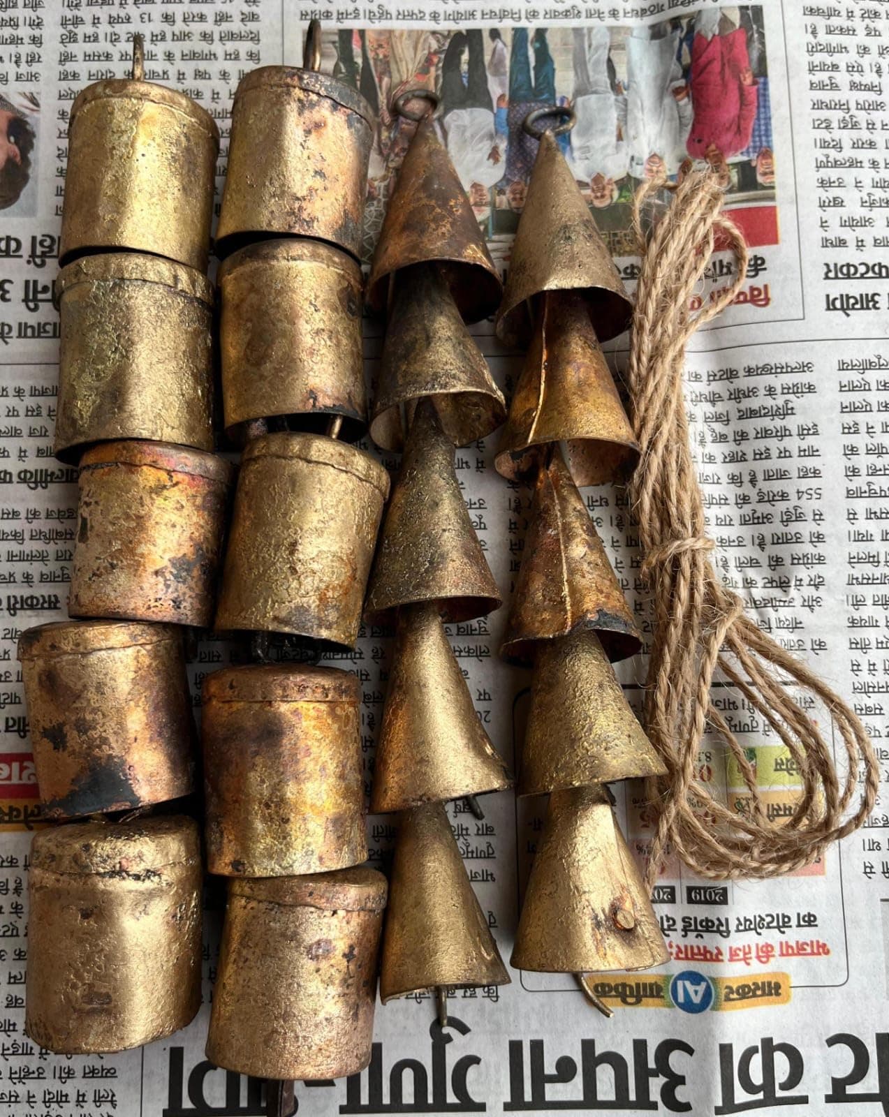 Mango Gifts Rustic Iron Tin Metal Vintage Cow Bells Jingle for Wind Chimes and Crafts 2 H Antique Brass Covering Bells Craft Bells Christmas Bell Ornaments Set of 20 Pieces
