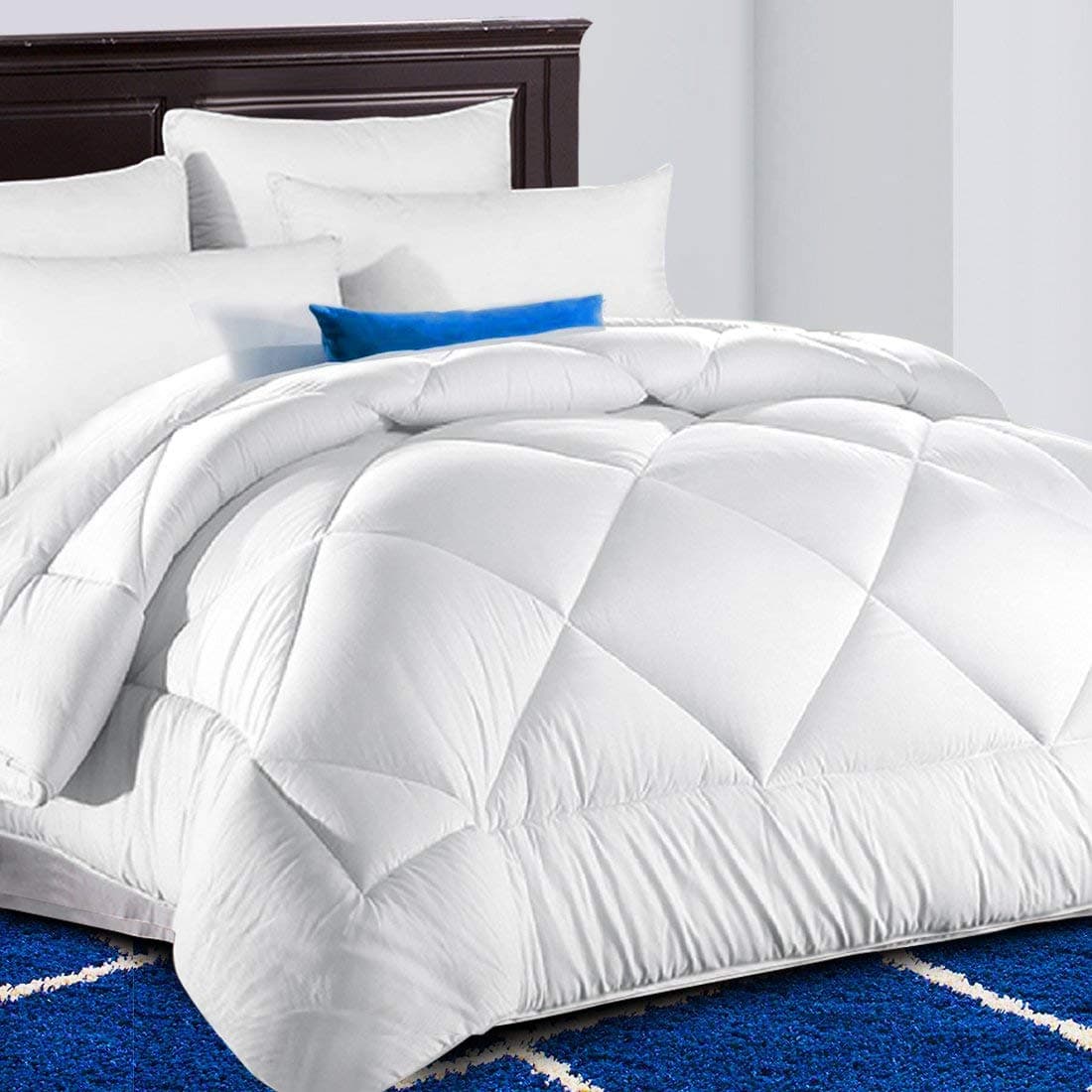 TEKAMON All Season Full Comforter Winter Warm Summer Soft Quilted Down Alternative Duvet Insert Corner Tabs Machine Washable Fluffy Reversible Collection for Hotel Snow White