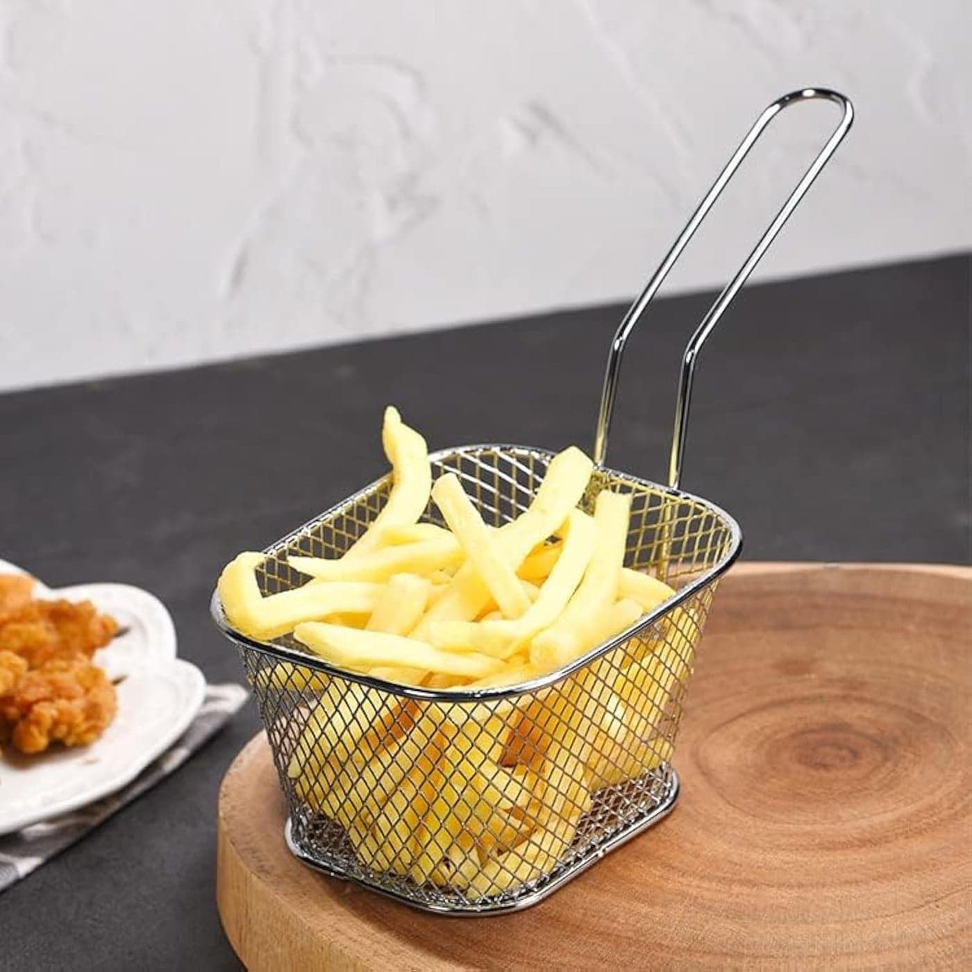 Rasikvar 2 Pcs Mini Square Fry Basket Frying Fry Chip Basket Food Baskets for Serving Stainless Steel Fry Basket with Handle Reusable Fries Holder Mini Deep Fryer with BasketKitchen Accessories