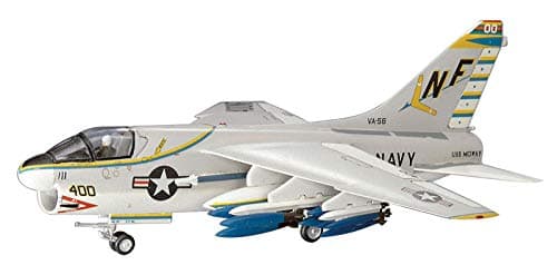 Hasegawa 172 A7A Corsair II