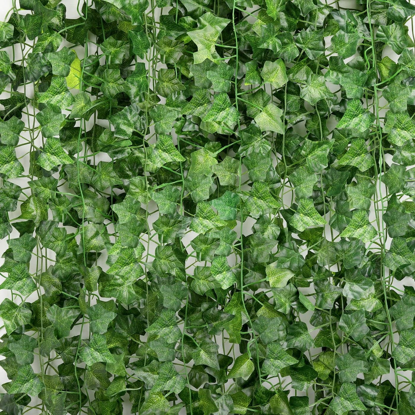 Tecbeauty 72pcs Vines Garland 496 Feet Artificial Leaves Fence Privacy Screen Green Fake Vines for Room Decor Greenery Garland for Wall Decorations