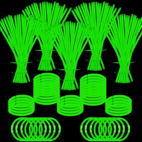 YOFOBU 500 PCS Green Glow Sticks Bracelets Necklaces 8 Glowsticks with Connectors Bulk Glow in The Dark Party Supplies Light Up Neon Party Favor for Christmas New Year St Patricks Day Birthday