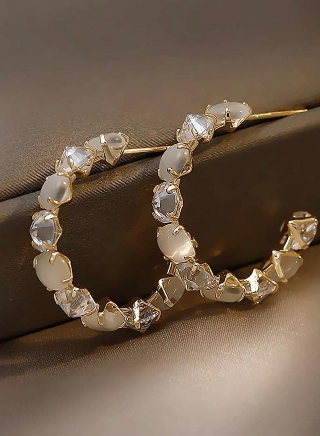 Trendy And Stylish Gold Earrings For Women