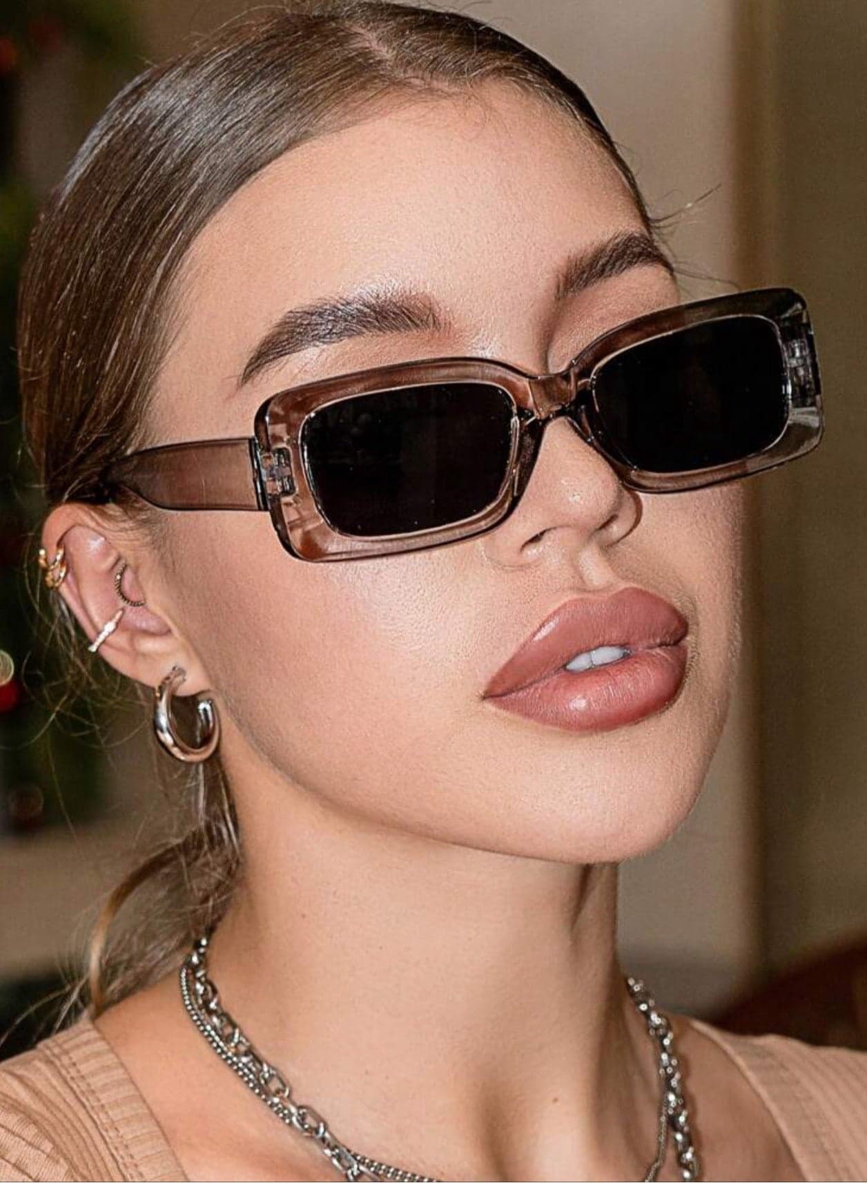 Elegant And Modern Women's Sunglasses