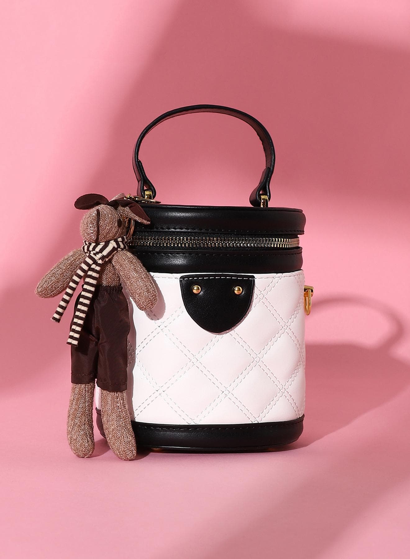 Women's The Quilted Bucket Bag - Chalk White
