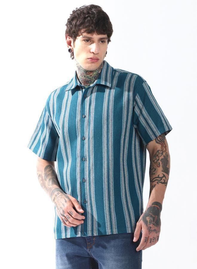 Men Relaxed Fit Spread Collar Vertical Striped Cotton Casual Shirt