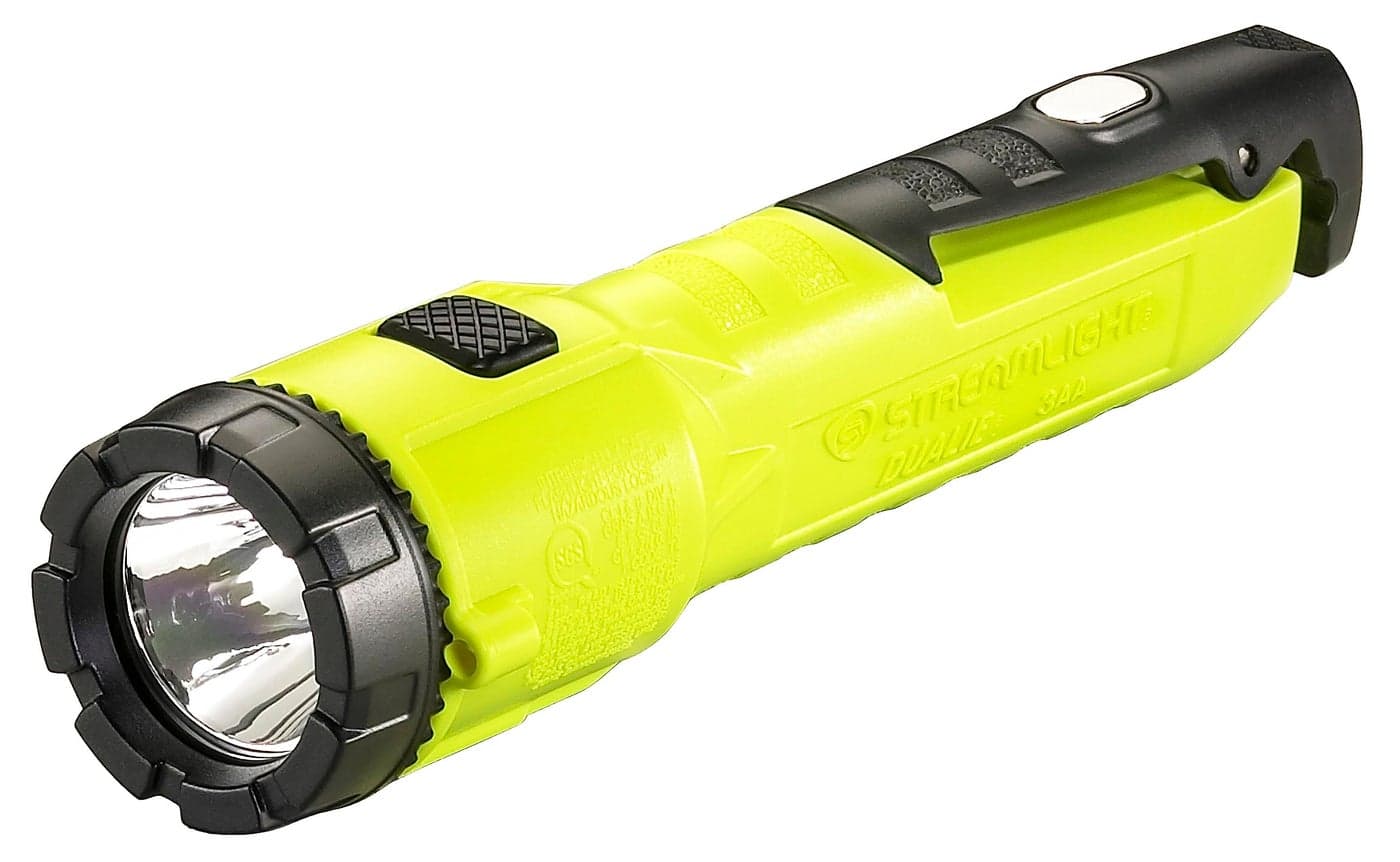 Streamlight 68782 Dualie 3AA 245Lumen Magnetic Intrinsically Safe Industrial Flashlight with SpotFlood and 3 AA Alkaline Batteries Yellow