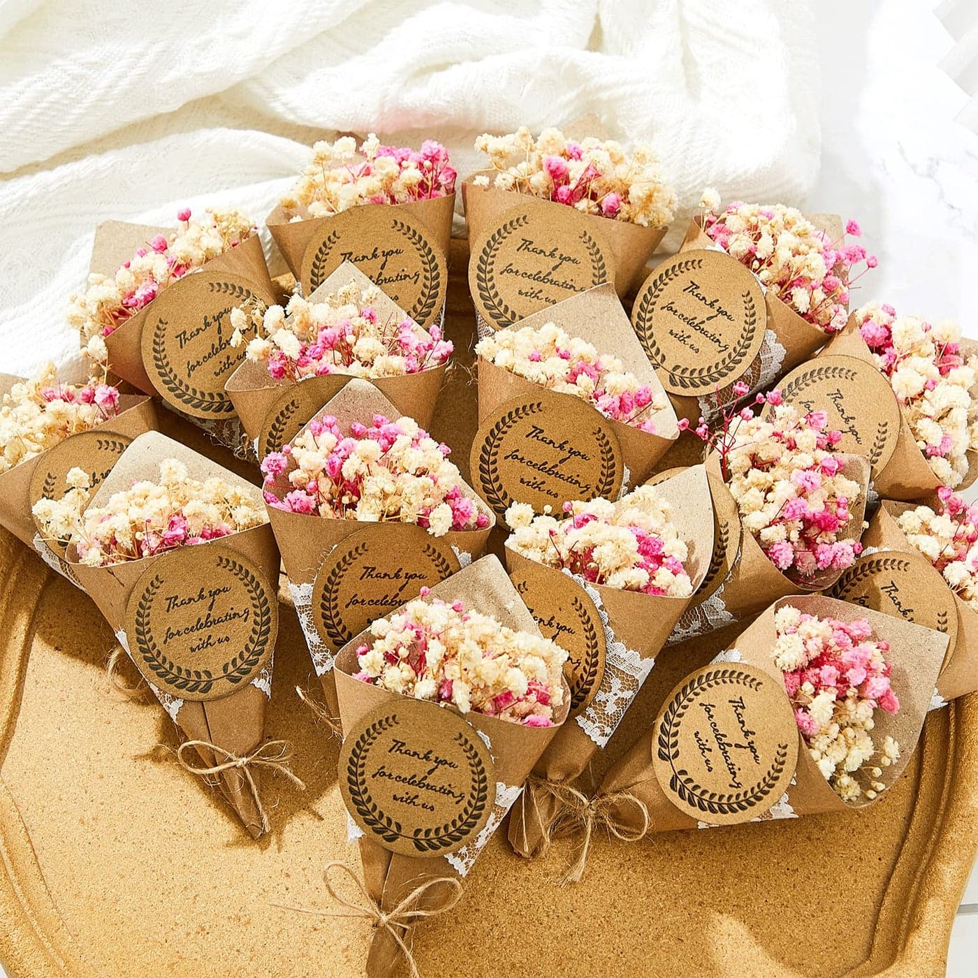 Otuuz 30 Pcs Mini Dried Flower Bouquet Magnet Bulk Wedding Baby Shower Flower Party Favors for Guests Natural Dried Flowers Bundle Mothers Day Graduation Home Decoration DIY Crafts Gifts