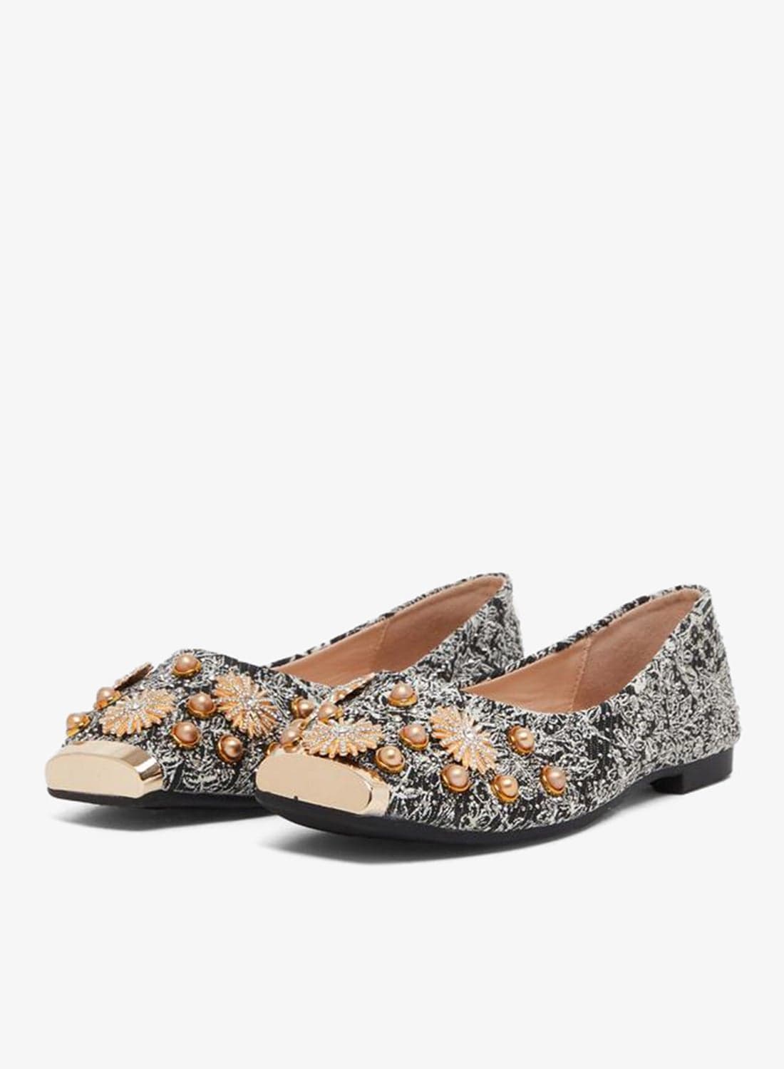 Women Black Embellished Ballerina
