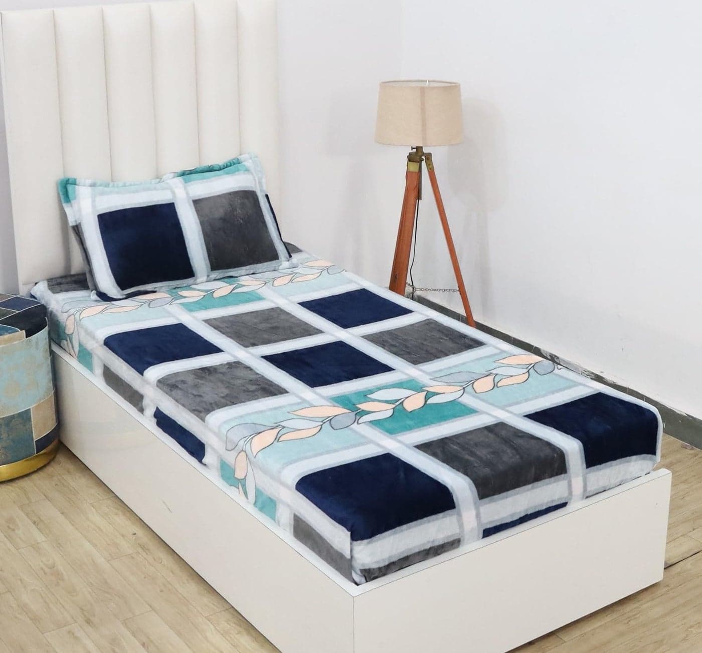 RD TREND 190 GSM Flannel Elastic Warm bedsheets for Winter Single Fitted Size (72x48x8 Inches) with 1 Pillow Cover Size (18x28 Inches) Colour Blue Box