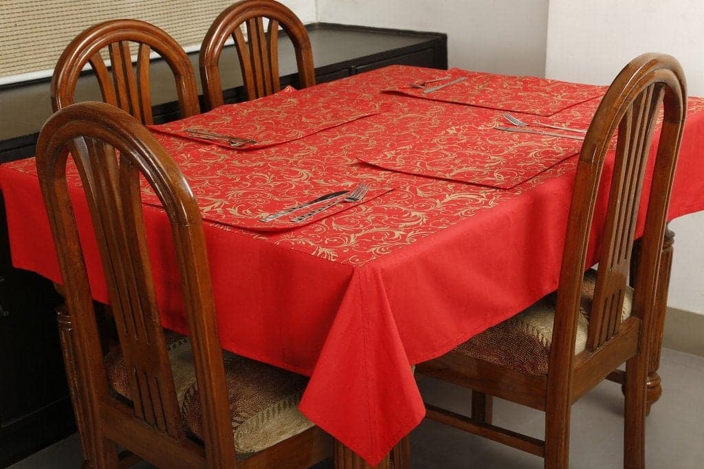Dekor World Gold Printed Red Table Cover Set (Pack of 5)