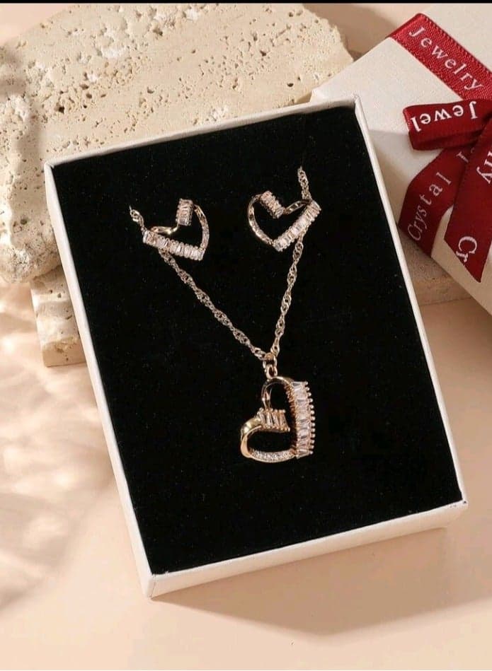 Luxury Jewellery Set For Women Inlaid With Zirconia