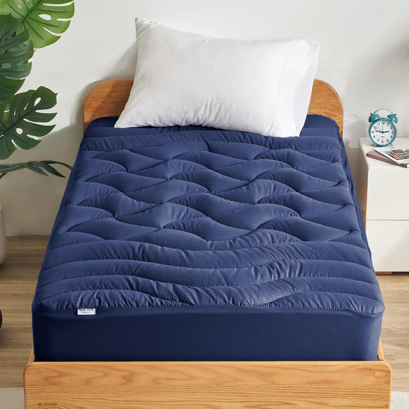 SLEEP ZONE Cooling Twin Mattress Topper Premium Zoned Cool Mattress Pad Cover Padded Mattress Protector Breathable Washable Deep Pocket 821 Navy Twin