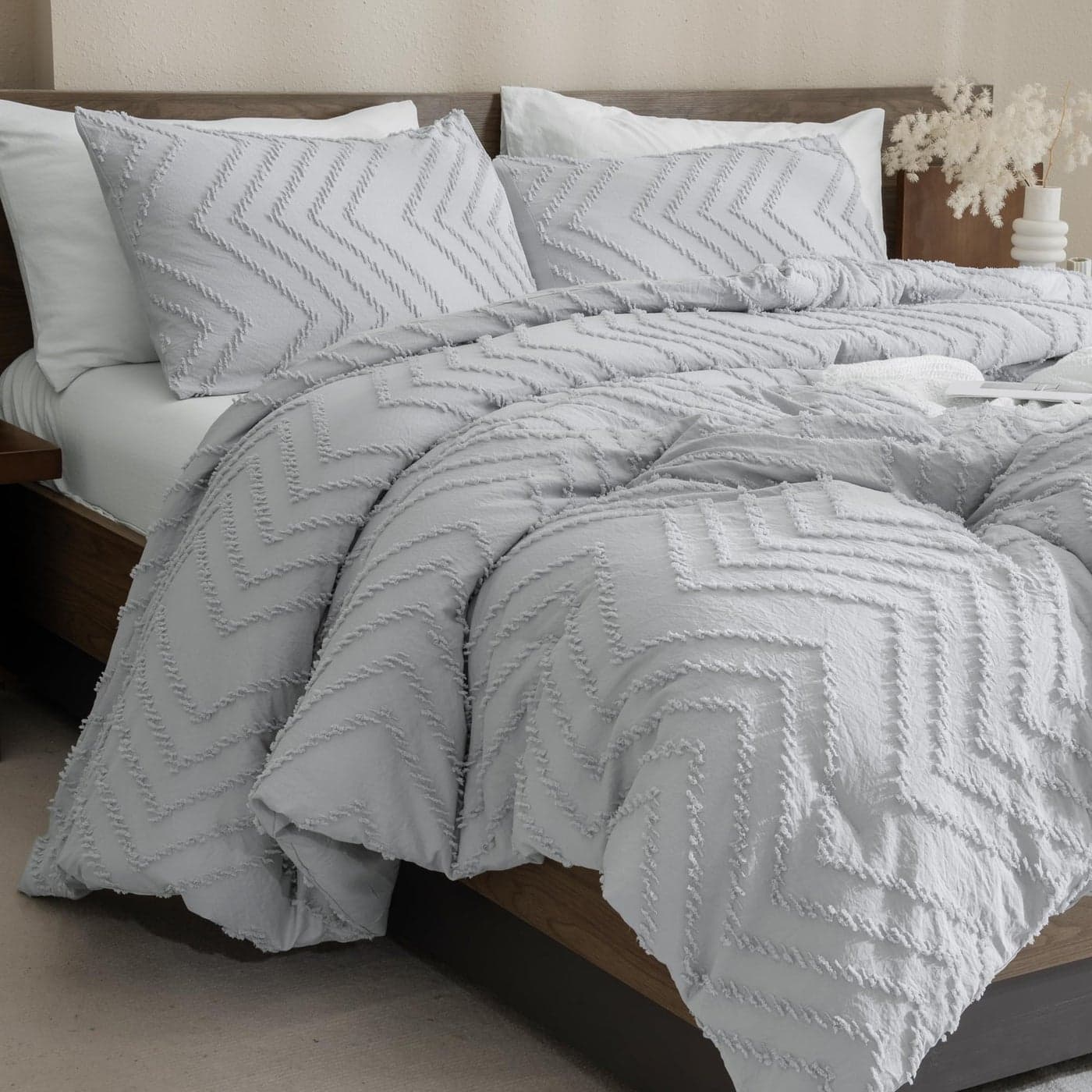 Andency Silver Grey California King Size Comforter Cal King Boho Grey Soft Warm Bedding Comforter Sets 3 Pieces Cali King Chevron Tufted Aesthetic Comforter Set