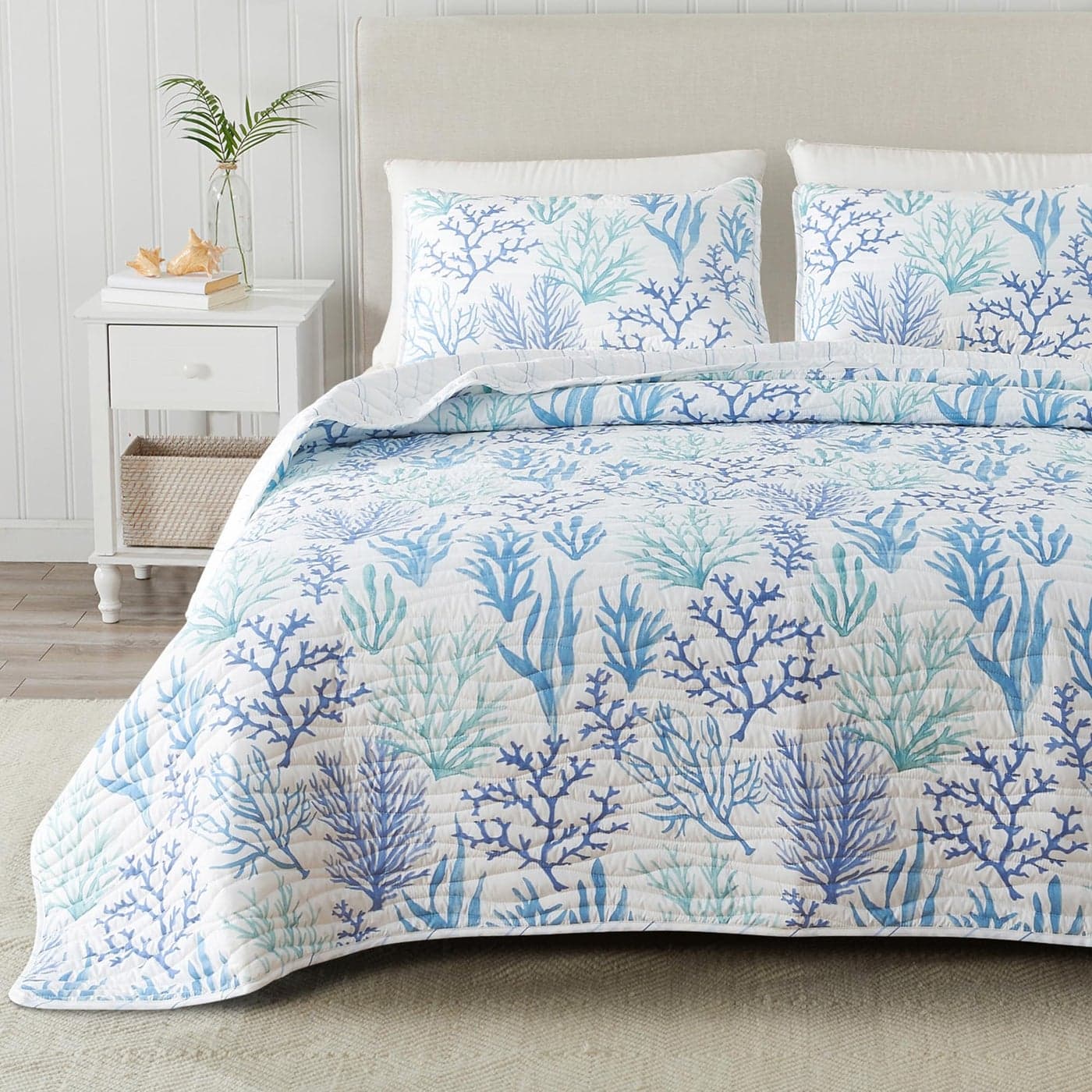 Great Bay Home TwinTwin XL Coastal Quilt Bedding Set Summer Coastal Quilt with Sham Beach 2Piece Reversible All Season Bedspread Quilt Set Nautical Quilted Coverlet Watercolor Coral