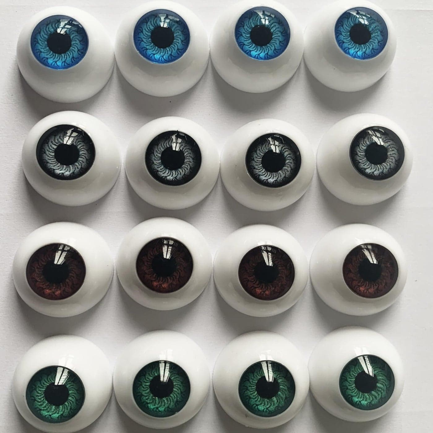 Jashem 8 Pairs of 4 Colors 22mm Half Round Realistic Acrylic Eyes for Halloween Props Masks Dolls or Bears Craft Plastic Eyeballs 22mm