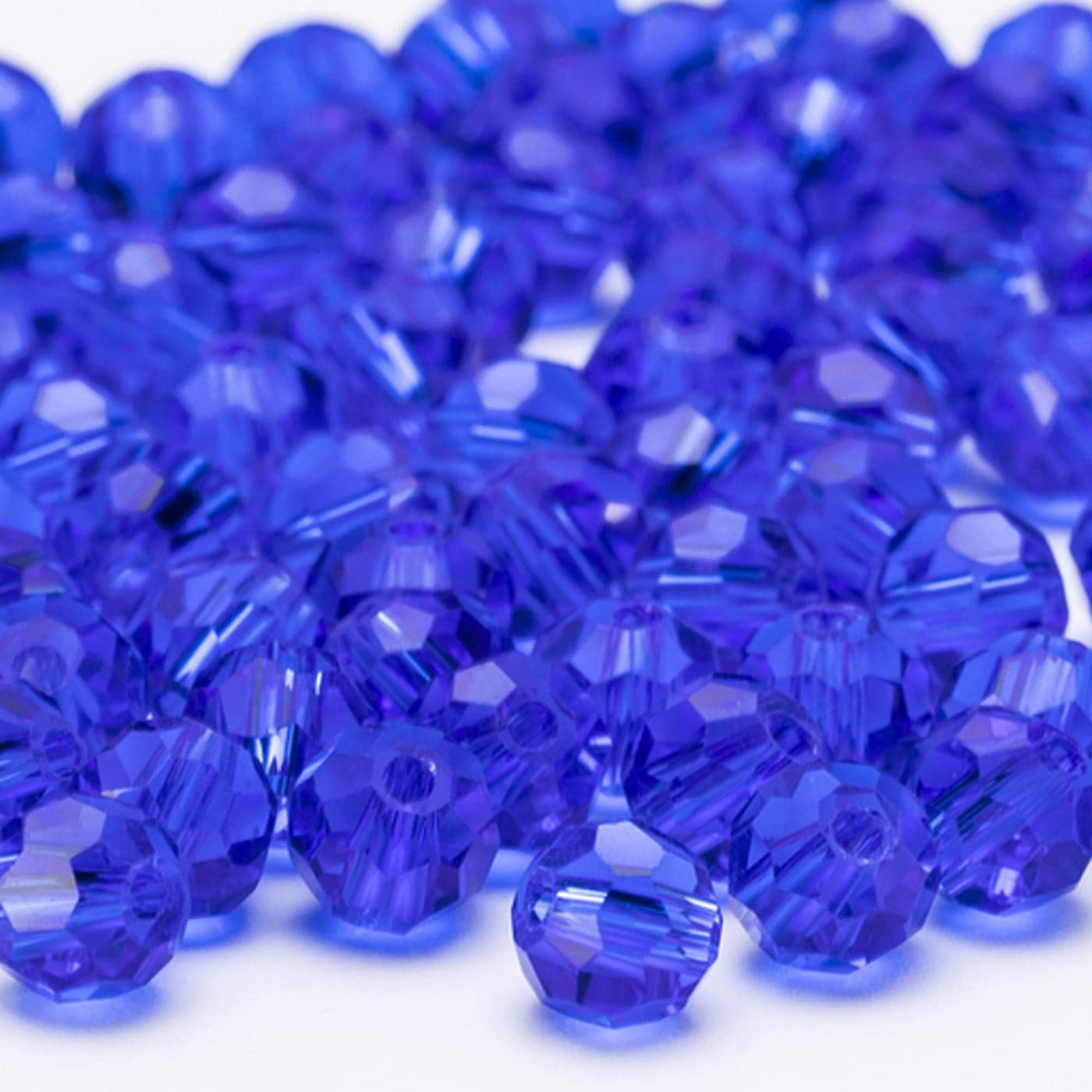 Niziky 200PCS 8mm Rondelle Crystal Beads for Jewelry Making Sapphire Faceted Round Glass Beads for Jewelry Spacer Beads for Bracelet Making Glass Crystal Stones for DIY Crafts Projects