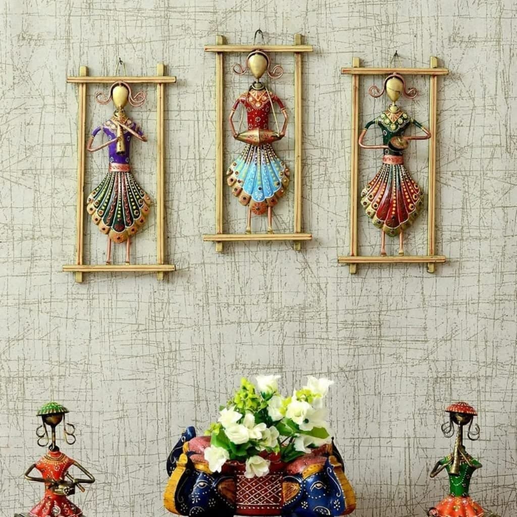 STREET CRAFT usician Metal Wall ArtSet of 3 Indian Home Decor Art Metal Wall Hanging Decorative Musician Ladies Metal Sculpture Indian Handmade Multicolor AbstractReligiousFigures