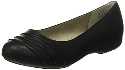 CLIFFS BY WHITE MOUNTAIN Clara Womens Ballet Flat BlackBurnishedSmooth 95 M