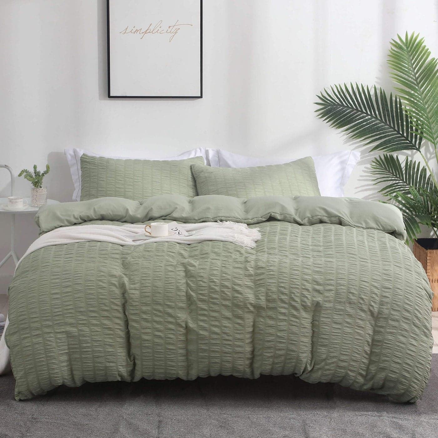 AveLom Green Duvet Cover Queen90 x 90 inches 3 Pieces 1 Duvet Cover 2 Pillow CasesSeersucker Tripe Soft Washed Microfiber Textured Duvet Cover Set with Zipper Closure Corner Ties