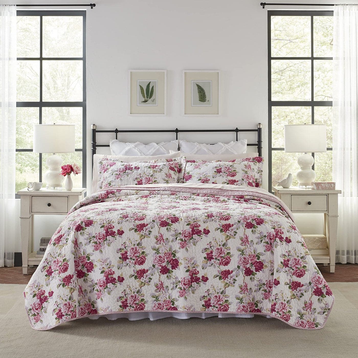 Laura Ashley King Quilt Set Reversible Cotton Bedding with Matching Shams Lightweight Home Decor for All Seasons Lidia Pink King