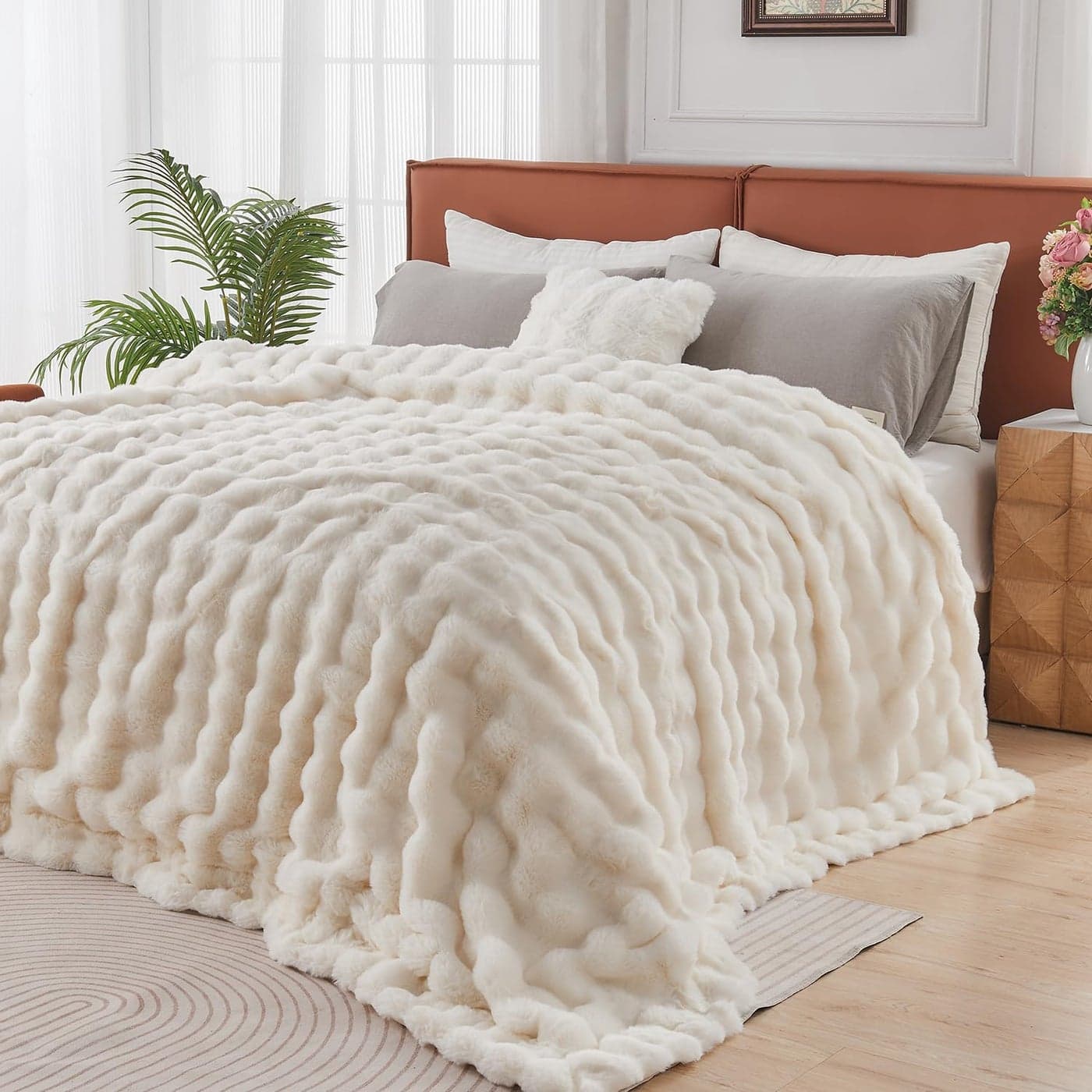 Lotus Karen King Size Faux Fur Blanket Cream White Big Bubble Rabbit Fluff Throw for Bed Large Fluffy Fuzzy Cozy Thick Furry Plush Shaggy Blankets 108x90 Inches