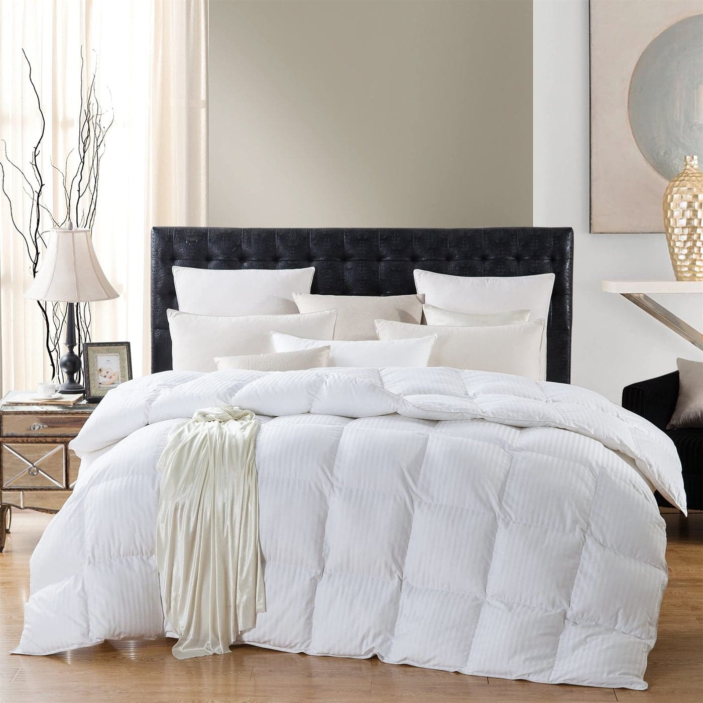 Luxurious AllSeason Goose Down Feather Fiber Comforter Duvet Insert Exquisite King White Stripe Design Premium Baffle Box 100 Cotton Down Proof Fabric 65 oz Fill Weight