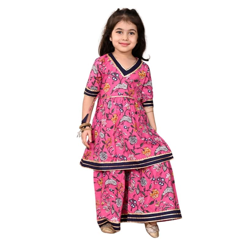 superminis Girls Cotton Floral Printed Gota Patti Work Half Sleeves Kurti and Sharara (3-4 Years, Pink)