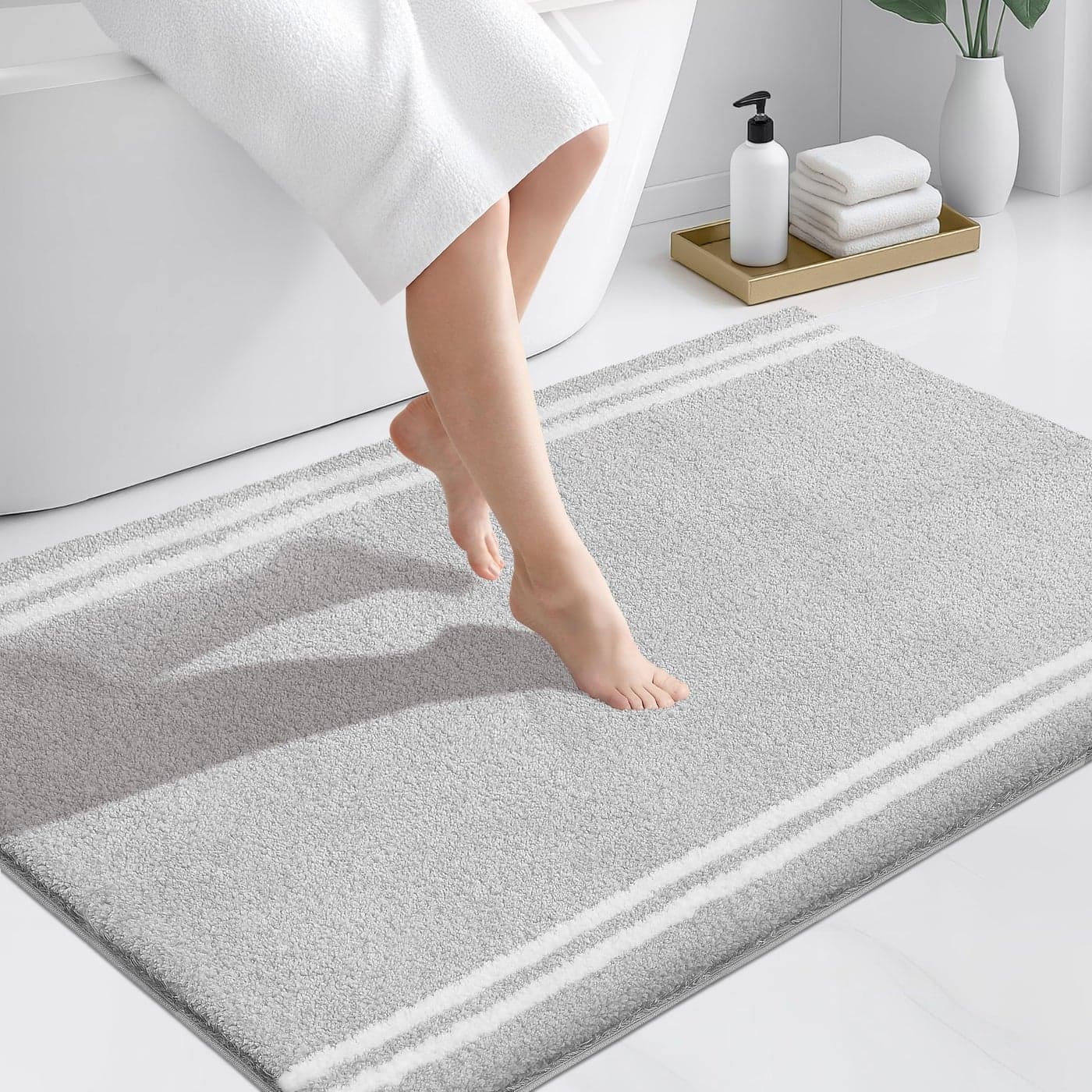 PURRUGS Bathroom Rug NonSlip Machine Washable 30 x 46 Super Absorbent and Quick Dry Shaggy Microfiber Bath Mat Extra Soft and Plush Bath Rug for Bathtub Shower and Sink Light Grey