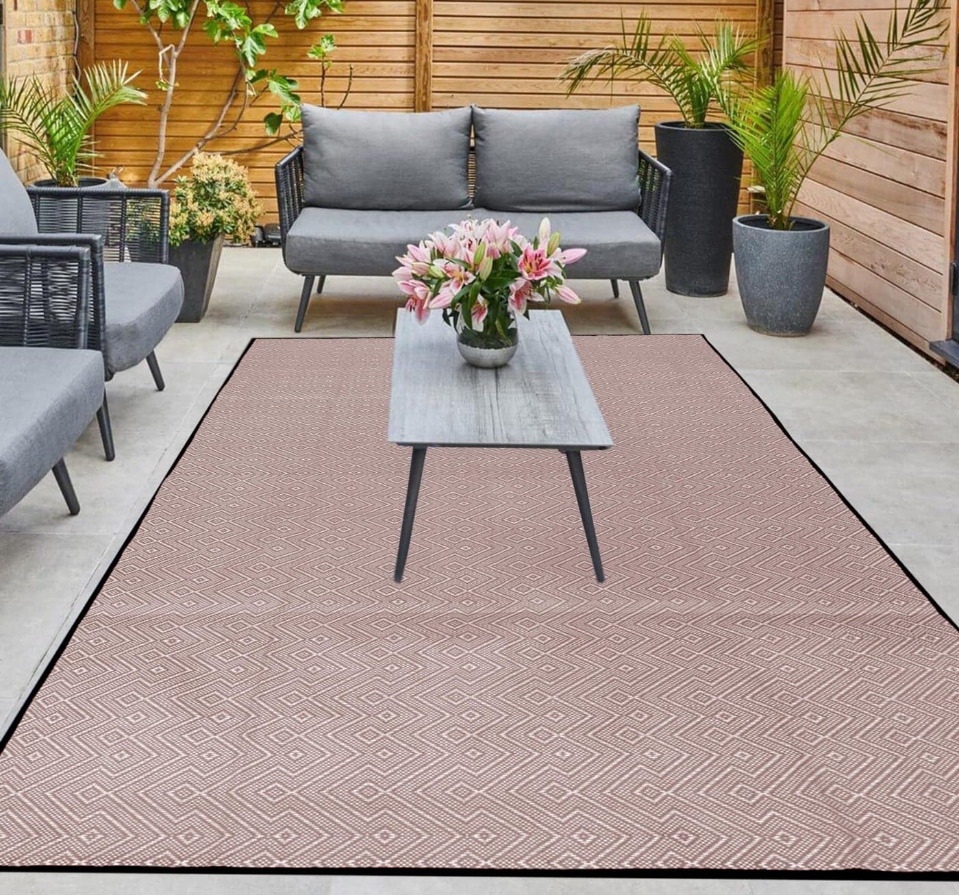 ARSUK Outdoor Patio Rug 6 x 4 ft Weatherproof Indoor and Outdoor Use Ideal for Garden Camping Balcony Carpet Picnic Backyard Lightweight Foldable Recycled Plastic