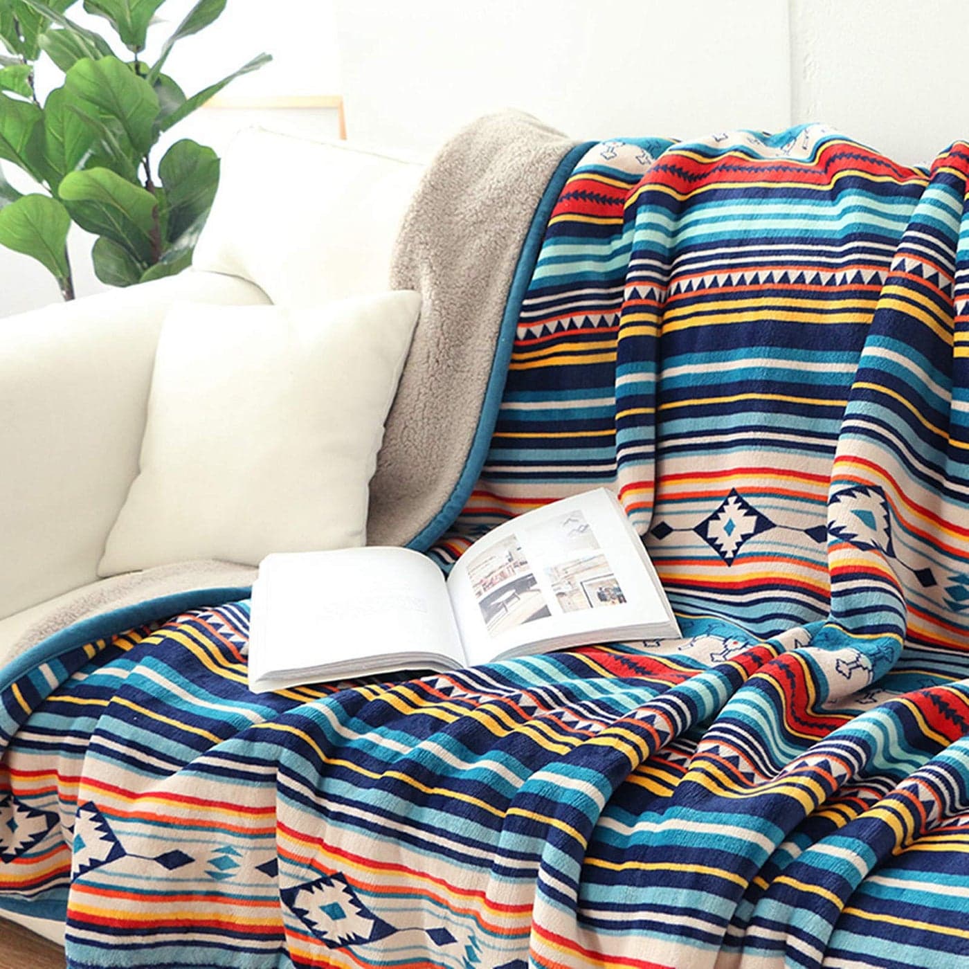 UKELER Large Bed Blankets 60 x 80 Inch for Bed Sofa Couch and Camping Fuzzy Warm Bohemian Fleece Blanket Twin Size