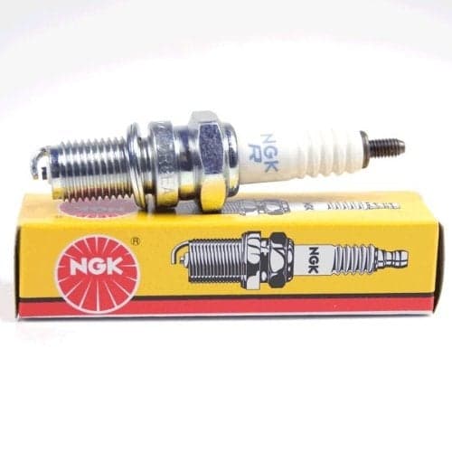 4x NGK Spark Plugs DR8EA 7162