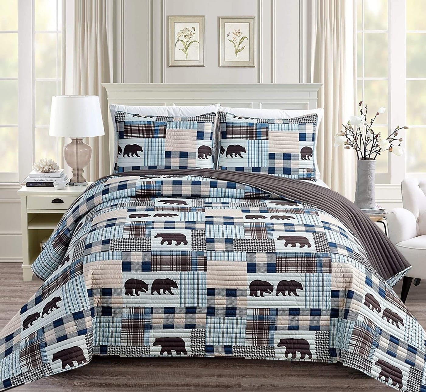 Rustic Modern Farmhouse Cabin Lodge Stripe Quilted Bedspread Coverlet Bedding Set with Patchwork of Grizzly Bears and Buffalo Plaid Check and Houndstooth Patterns Beige Blue Western 2 FullQueen