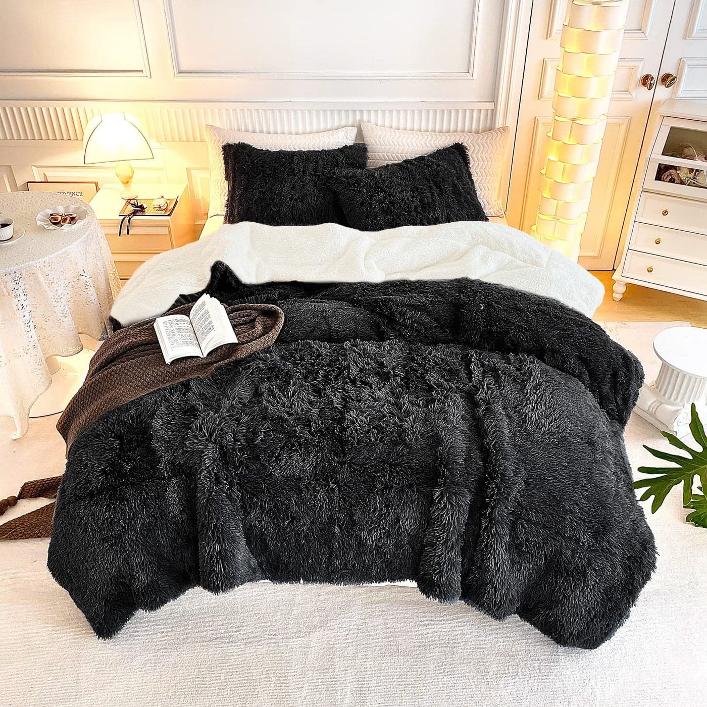 UOZZI BEDDING Black Faux Fur Comforter Set Queen 3 Pieces 1 Black Shaggy Comforter Set 90x90 and 2 Pillowcases Ultra Soft and Easy Care Luxury Plush Shaggy Duvet Set