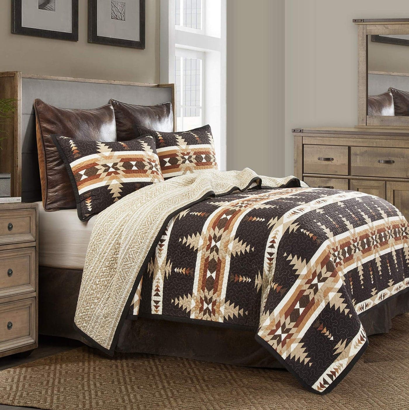 Paseo Road Yosemite Western Bedding 3 Piece Quilt Set with Pillow Shams Full Queen Aztec Bedding Set Tribal Southwestern Bedding Geometric Pattern Cotton Reversible Bed Set
