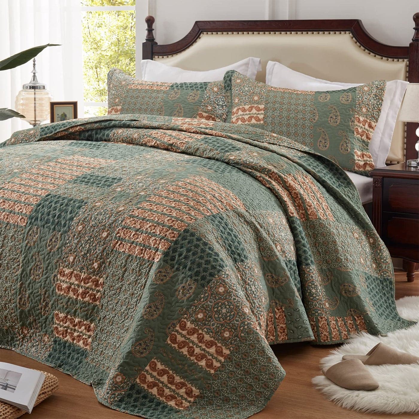 LEAONME 3 Pieces California King Size Quilt Set Olive Green Oversized 120x120 Inch Bedspread Coverlet Lightweight Microfiber Paisley Bed Cover for All Seasons 1 Quilt 2 Pillow Shams