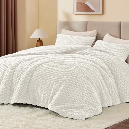 BEDELITE Fluffy Queen Comforter Set Cream White Fleece Soft Comforter for Queen Size Bed Luxury Warm Bedding Set for Winter Fuzzy Bed Set 3 Pieces 1 Comforter 2 Pillowcases