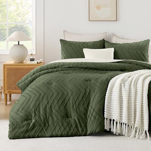 Andency Olive Green Comforter Set Full, Boho Soft Fluffy Warm Lightweight Bedding Comforter Sets for Full Bed, 3 Pieces Chevron Tufted Aesthetic Microfiber Lightweight Comforter Set
