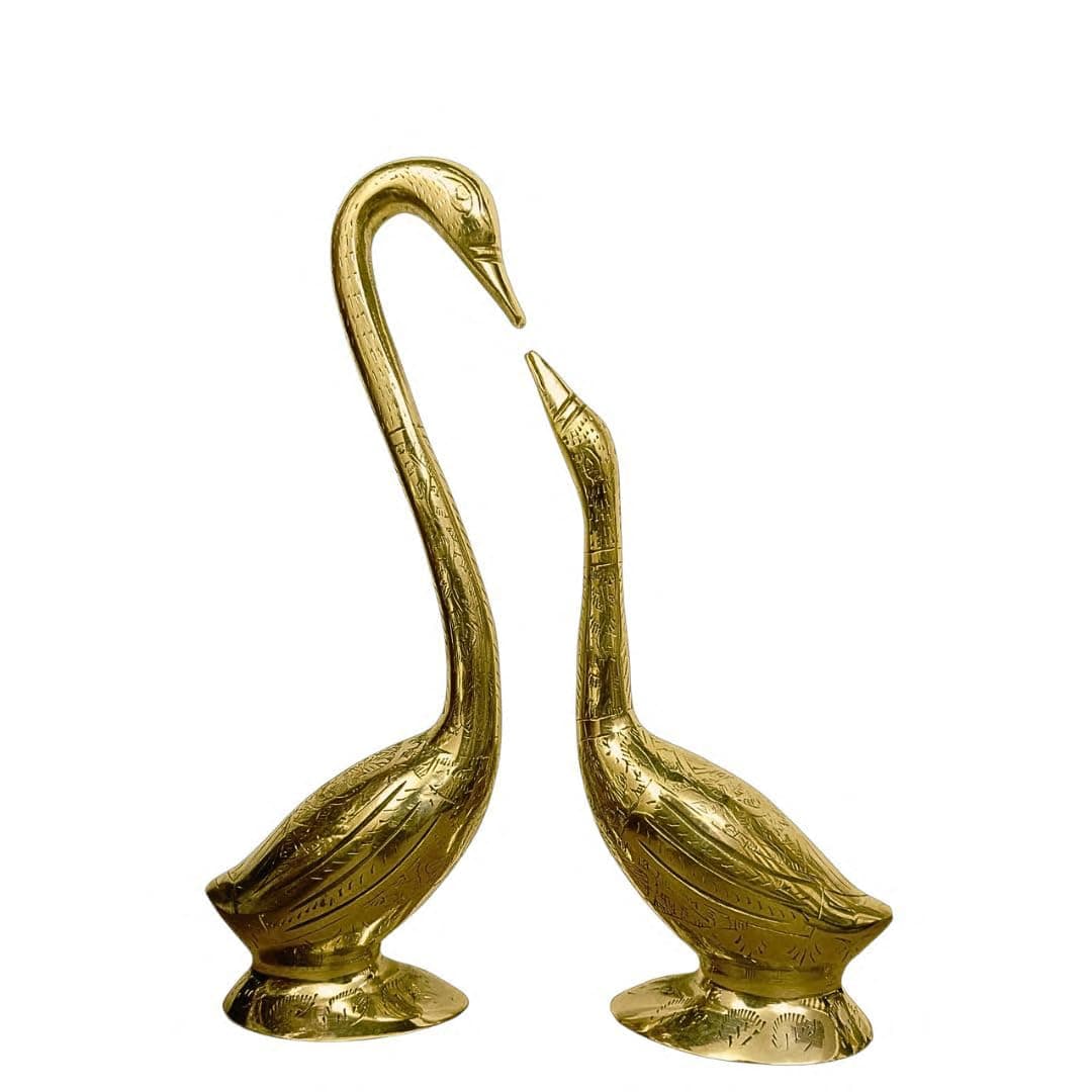 TREE MAISON CORONATING HOMES Brass Swan Pair Statue Hanso ke Jode Vastu Shastra Feng Shui Remedies Home Decor Showpiece Vastu Remedy Brass Swan Couple Weight 1 KG Approx