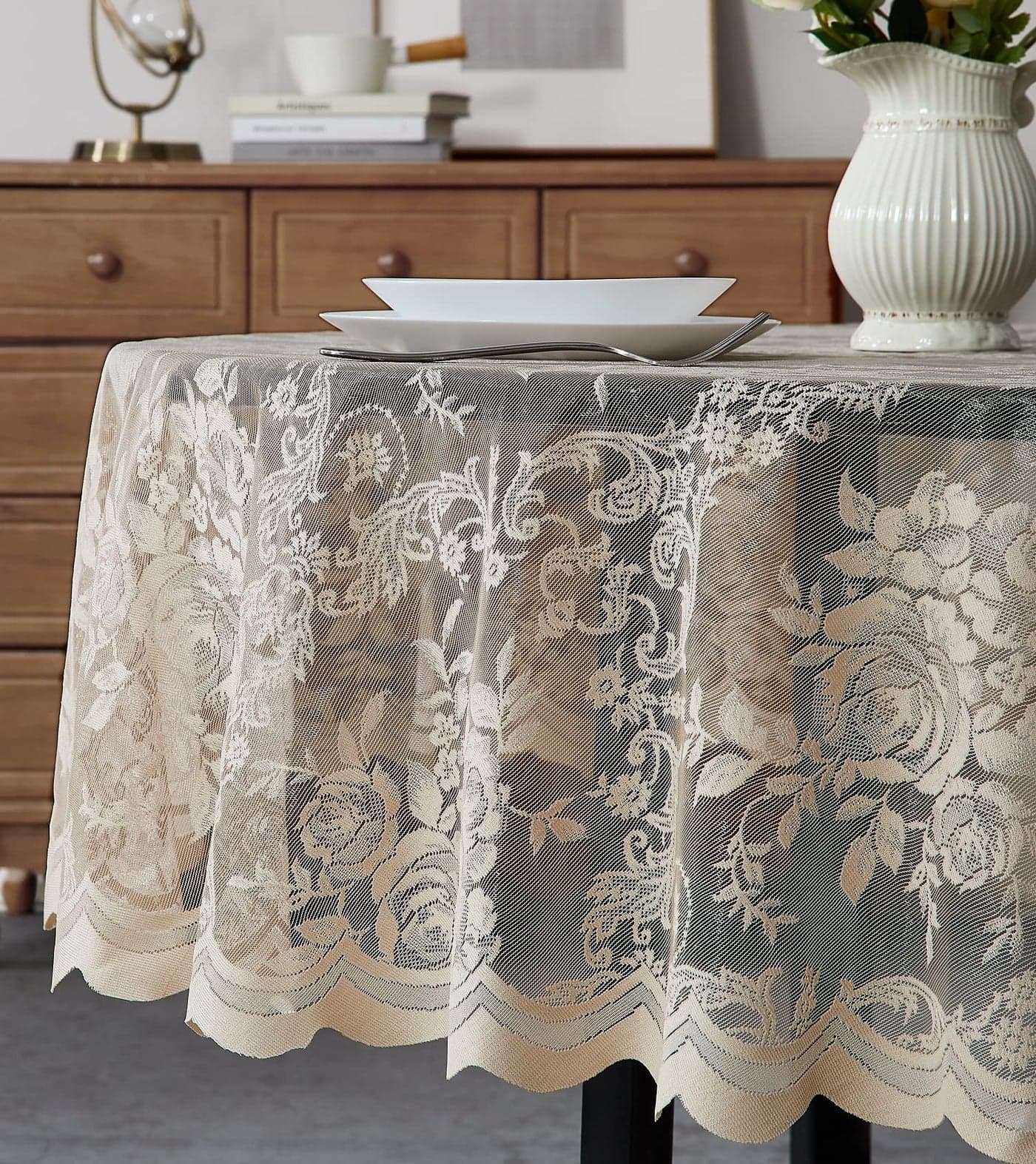 Warm Home Designs 60 Inch Round Tablecloth with English Rose Design Use as Circle Tablecloth Rustic Tablecloth or as Elegant Lace Table Cloth Linen Gold Table Clothes for 6 Guests LTC Linen 60