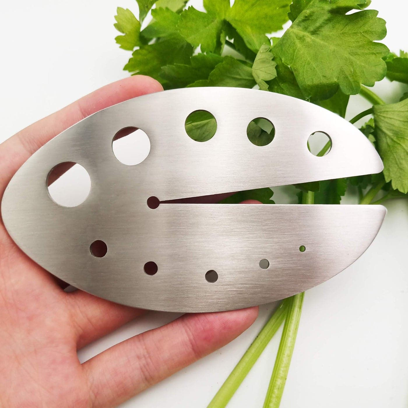 Herb Stripper Stainless Steel Herb Leaf Stripping Tool 11 holes Kitchen Kale Chard Vegetable Leaf RemoverSeparator Small Kitchen Gadgets 1pcs Silver