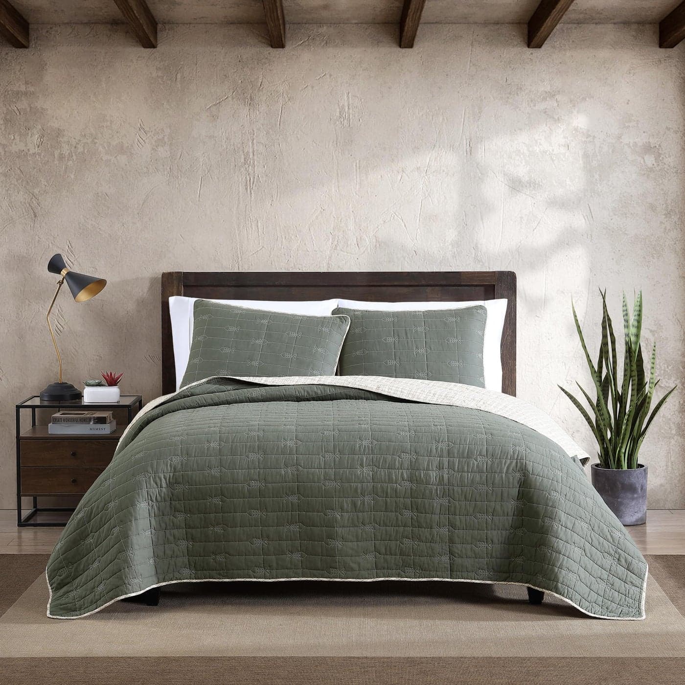Eddie Bauer Twin Quilt Set Reversible Cotton Bedding with Matching Sham Lightweight Home Decor for All Seasons Troutdale Green Twin