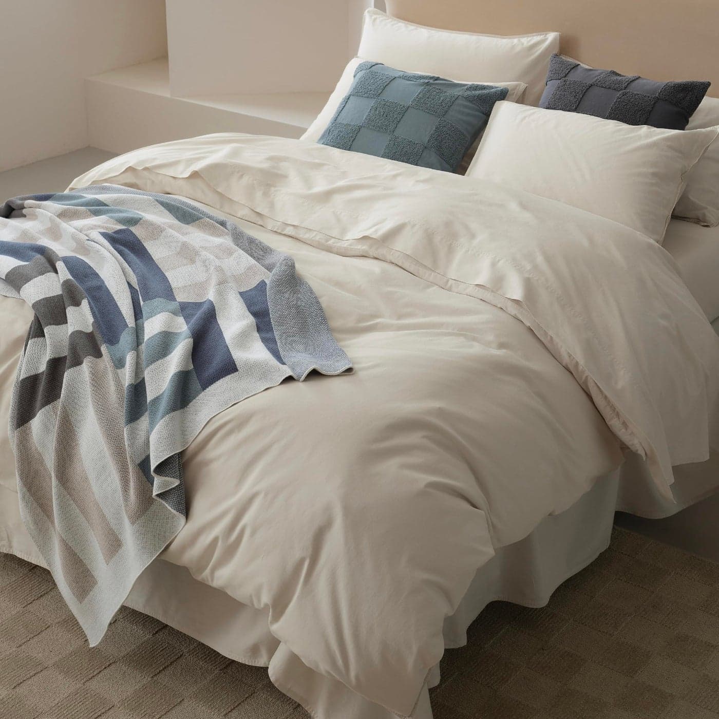 Double Stitch 100 Organic Cotton Duvet Cover Soft 3 Piece Bedding Set Queen Size 300 TC Luxury Hotel Sateen Weave GOTS Certified Long Staple Cotton Made in India Coconut White