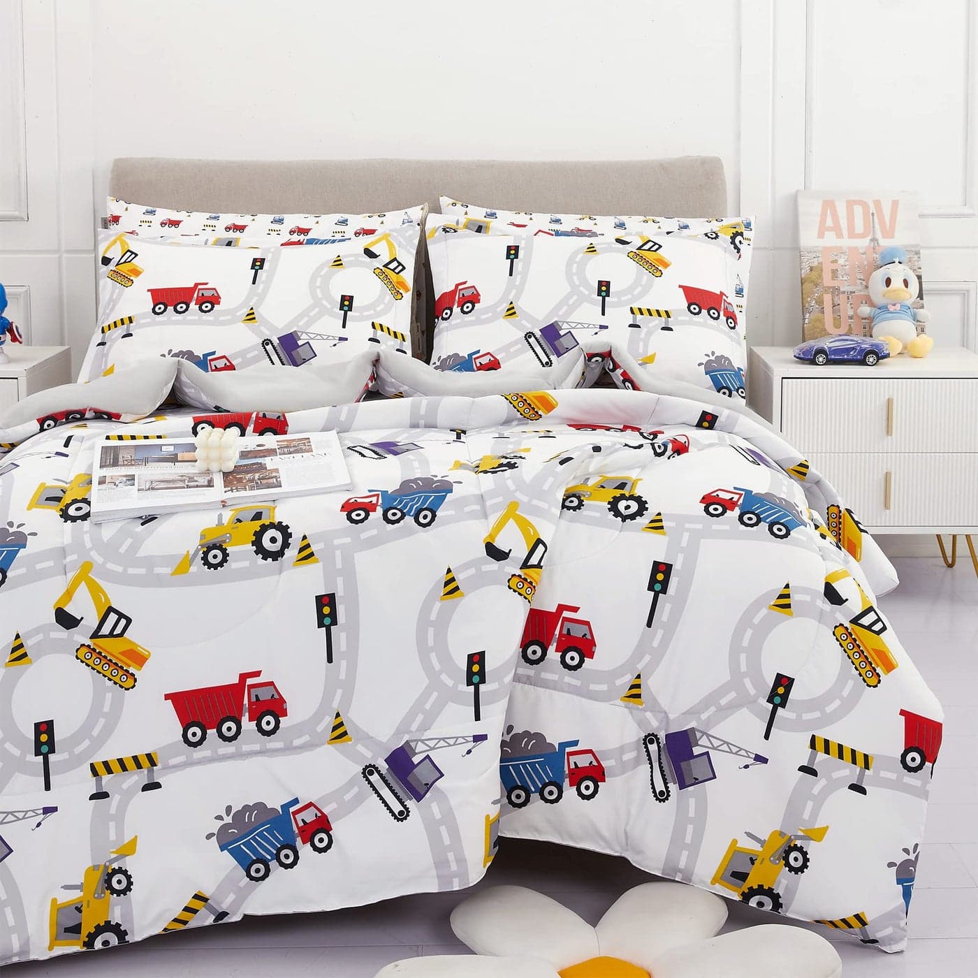 Viviland Twin Comforter Set for Boys Kids Brushed Microfiber Twin Bedding Set 5 Pieces Machine Washable Bed in A Bag with Soft Comforters Sheet Set Shams Excavator Car Truck Printed