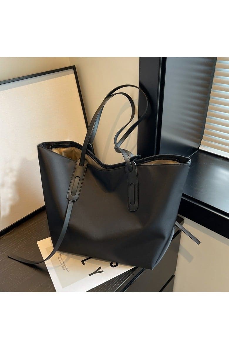 Women's One Shoulder Tote Bag Handbag Large Capacity Crossbody Bag Fashion Travel Shoulder Bag Suitable for Women Girls College Students (Black)