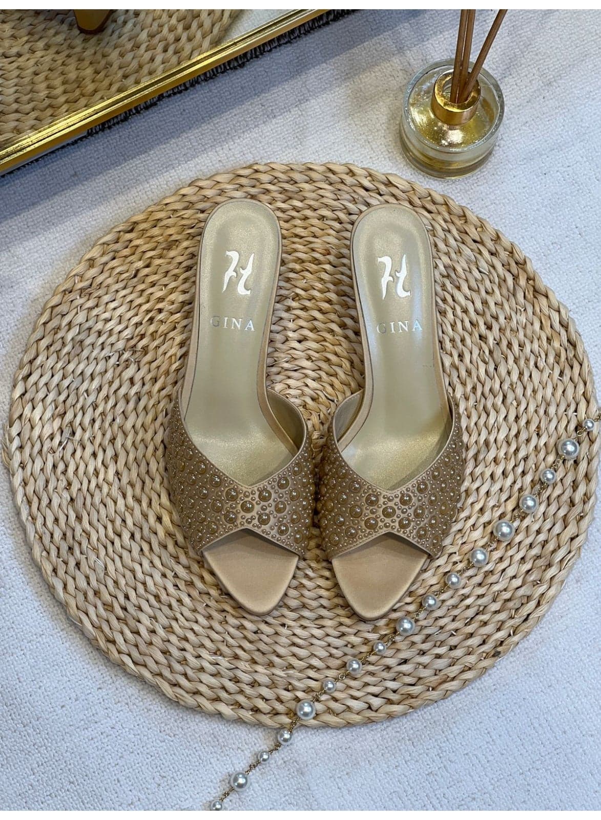 Women's Golden fancy Casual Sandals — 42