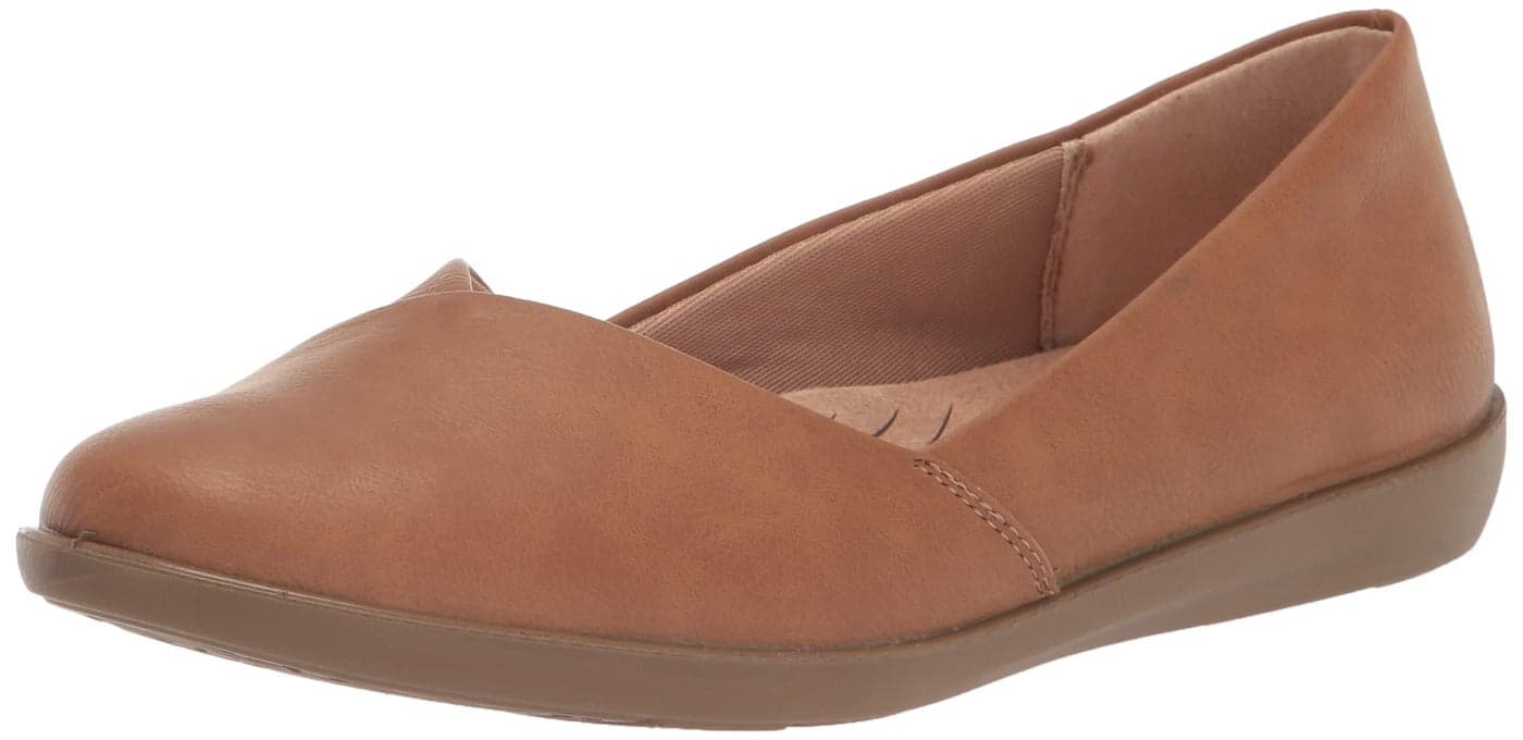 LifeStride Womens Notorious Ballet Flat Tan 8 M