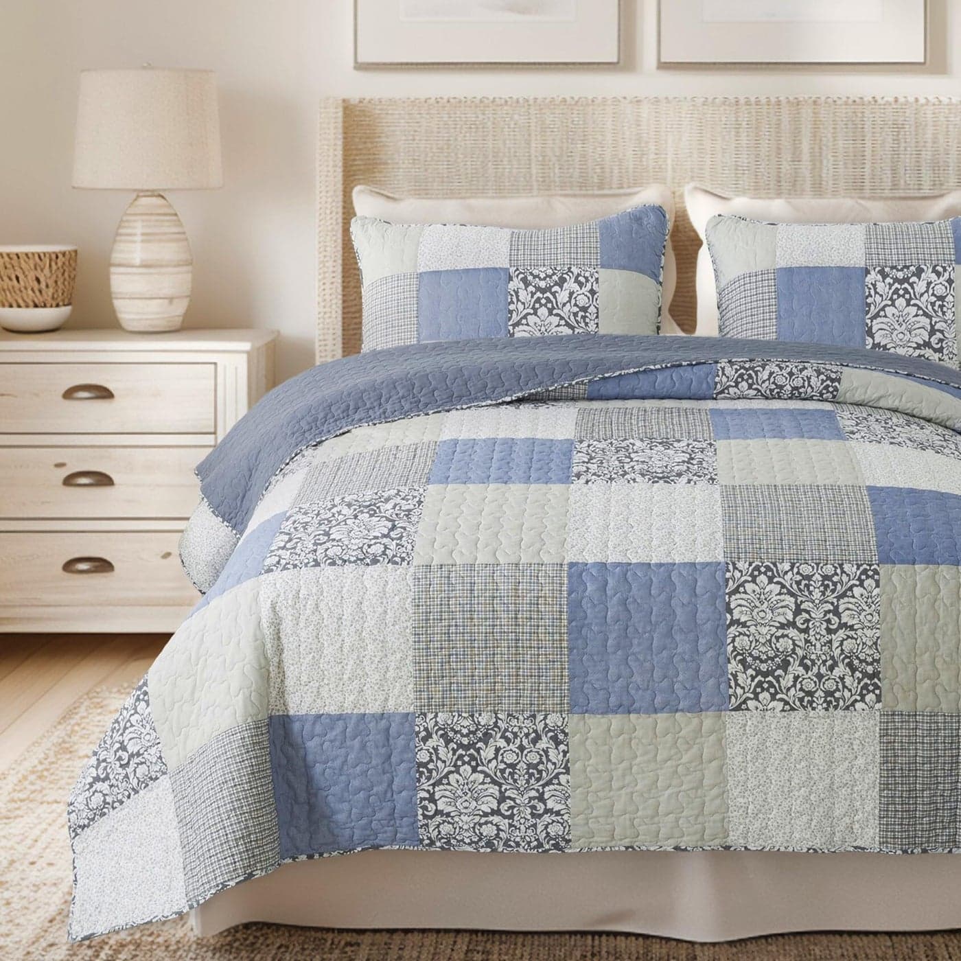 SLPR Sweet Dreams Cotton Quilt Set King Size with 2 Shams Pieced Patchwork Bedding in Blue and Gray Country Style Farmhouse Quilted Bedspread